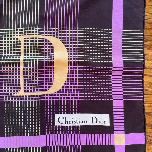 Beautiful Christian Dior silk scarf - Picture 3 of 9